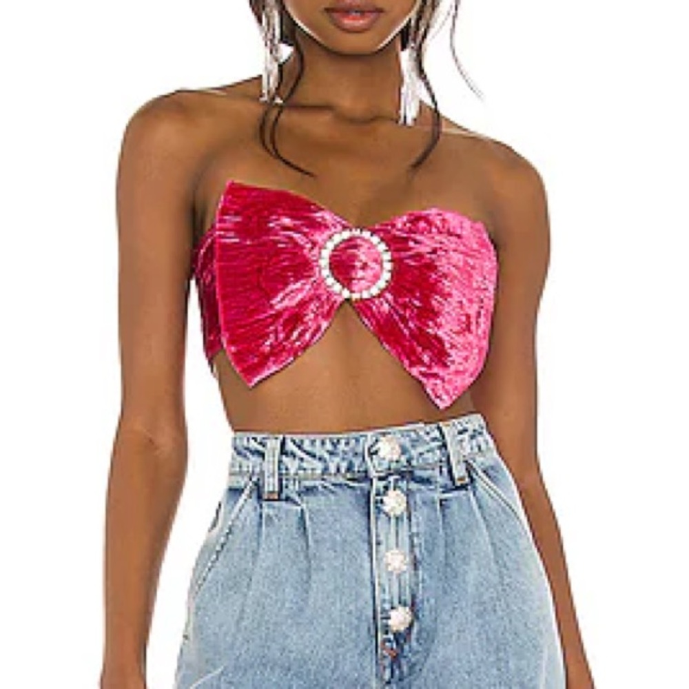 pink crop top